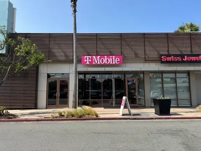 T-Mobile_Marina-Del-Rey_CA